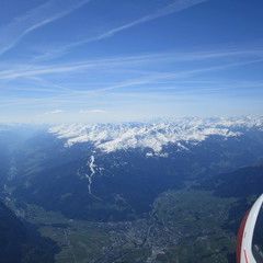 Flugwegposition um 13:25:28: Aufgenommen in der Nähe von Gemeinde Dölsach, Österreich in 3331 Meter